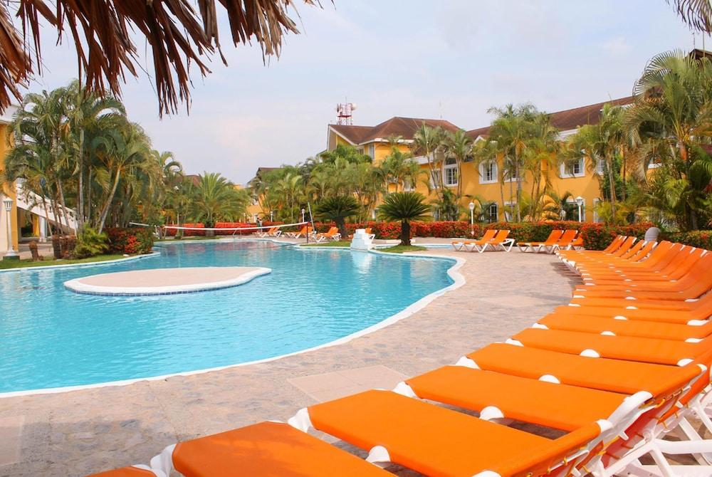 Hotel Palma Real Sambo Creek Exterior photo