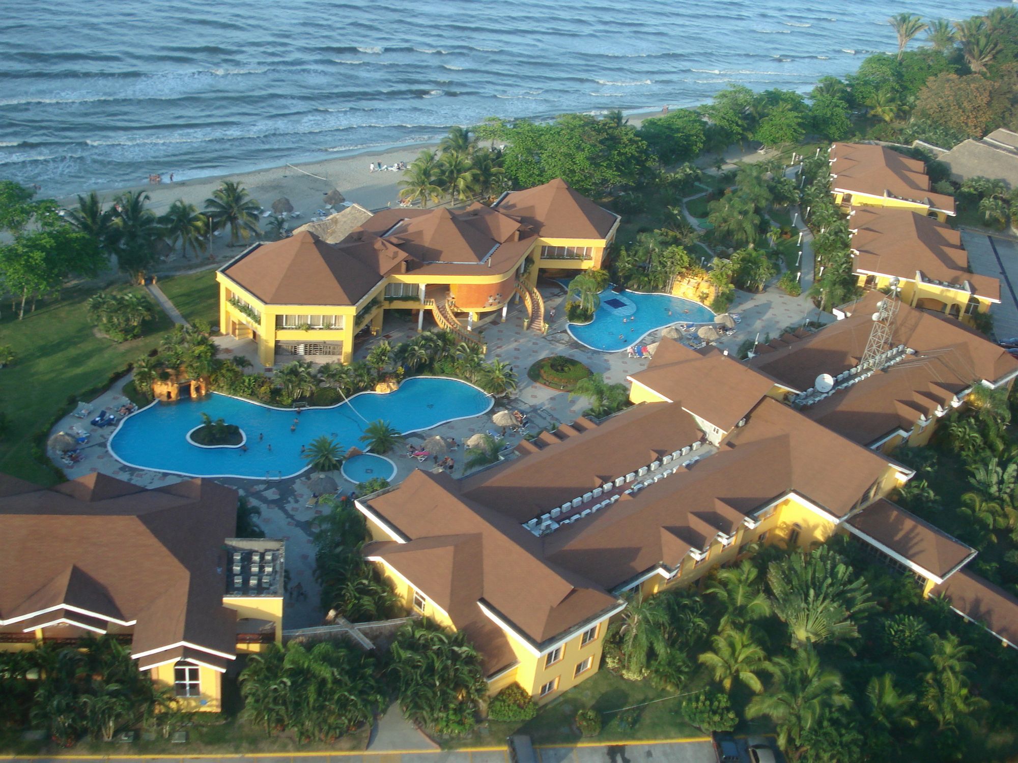 Hotel Palma Real Sambo Creek Exterior photo